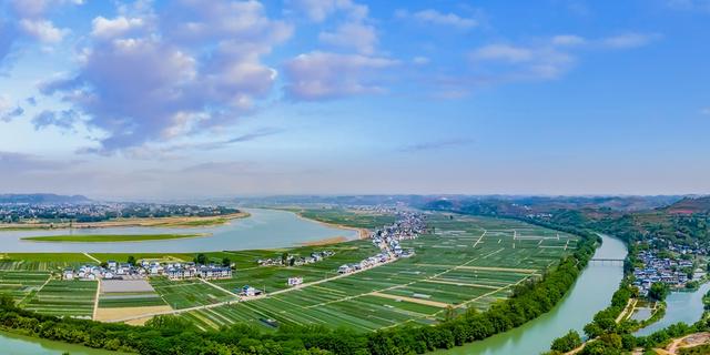 潼南區(qū)桂林街道：以高質(zhì)量黨建推動(dòng)高質(zhì)量發(fā)展（高質(zhì)量黨建引領(lǐng)社區(qū)發(fā)展）