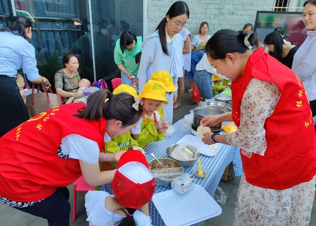 潼南區(qū)桂林街道：以高質(zhì)量黨建推動(dòng)高質(zhì)量發(fā)展（高質(zhì)量黨建引領(lǐng)社區(qū)發(fā)展）