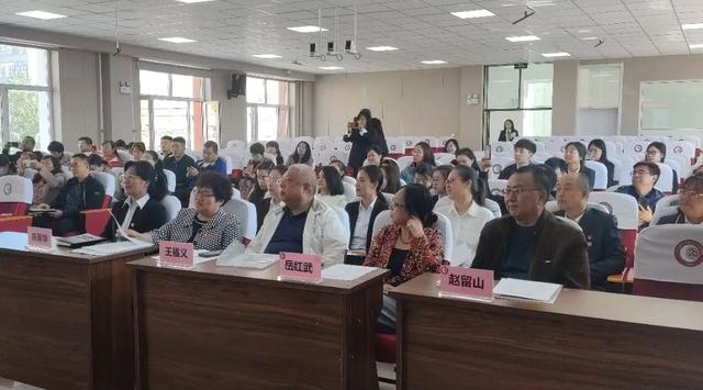 二十九中學(xué) 中國教育學(xué)會課題開題論證會·紀(jì)實(shí)（中國教育學(xué)會開題報(bào)告）