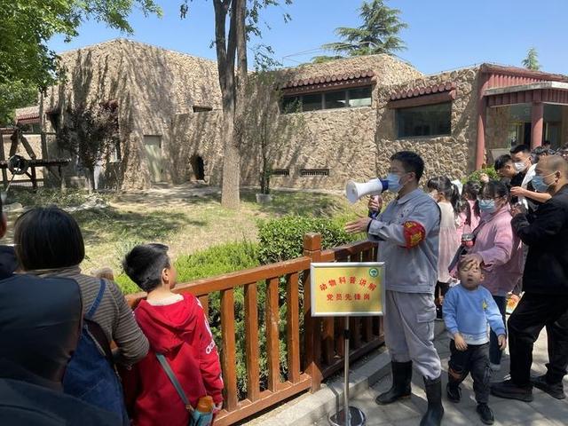 市園林和林業(yè)綠化局打造“一支部一特色、一支部一品牌”黨建品牌