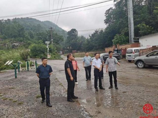 官莊街道：整治一個(gè)銷號一個(gè)！“臺賬式”精準(zhǔn)銷號+志愿服務(wù)助推人居環(huán)境整治高效推進(jìn)